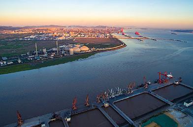 深圳貨代是深圳物流服務系統的重要組成部分