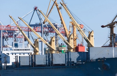 天津貨運(yùn)代理發(fā)揮其獨(dú)特的優(yōu)勢(shì)，為全球化的進(jìn)程做出更大的貢獻(xiàn)