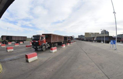 如何選擇進口代理報關(guān)公司呢？