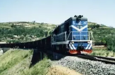 中老鐵路的建設(shè)遇到了哪些困難？它將會給國際貨運代理業(yè)帶來什么？