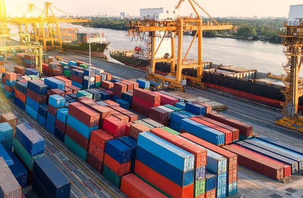 隨著全球化的推進(jìn)，非洲的貨代行業(yè)也迎來了前所未有的發(fā)展機(jī)遇