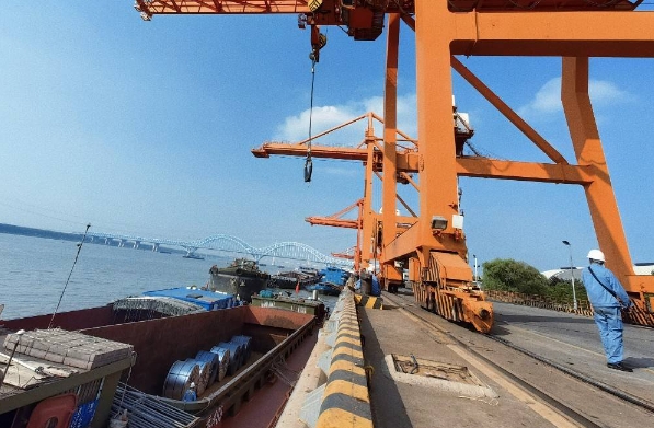 隨著中印貿易往來的日益頻繁，印度貨代市場逐漸嶄露頭角