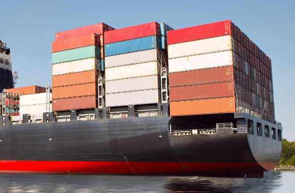 海運物流公司的運營現狀、面臨的挑戰以及未來的發展趨勢如何？